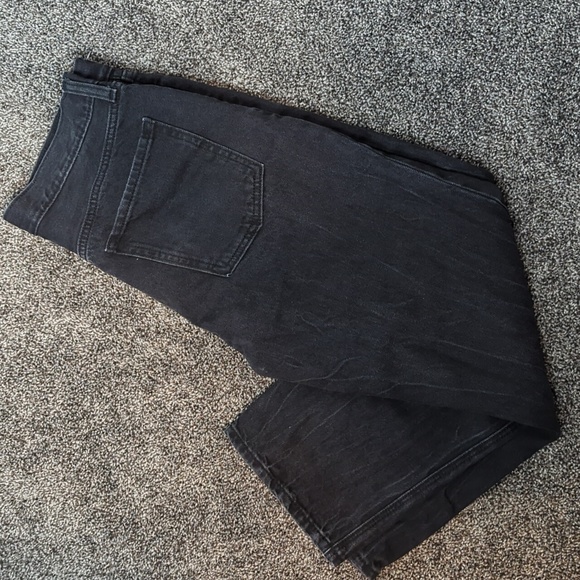 🆕 OLD NAVY Slouchy Secret Smooth Black Jeans / Sz 8 - Picture 5 of 6